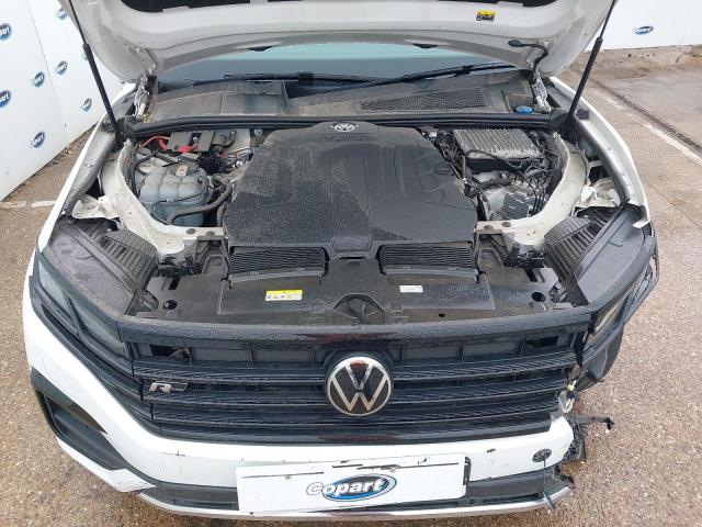 2020 VOLKSWAGEN TOUAREG V6