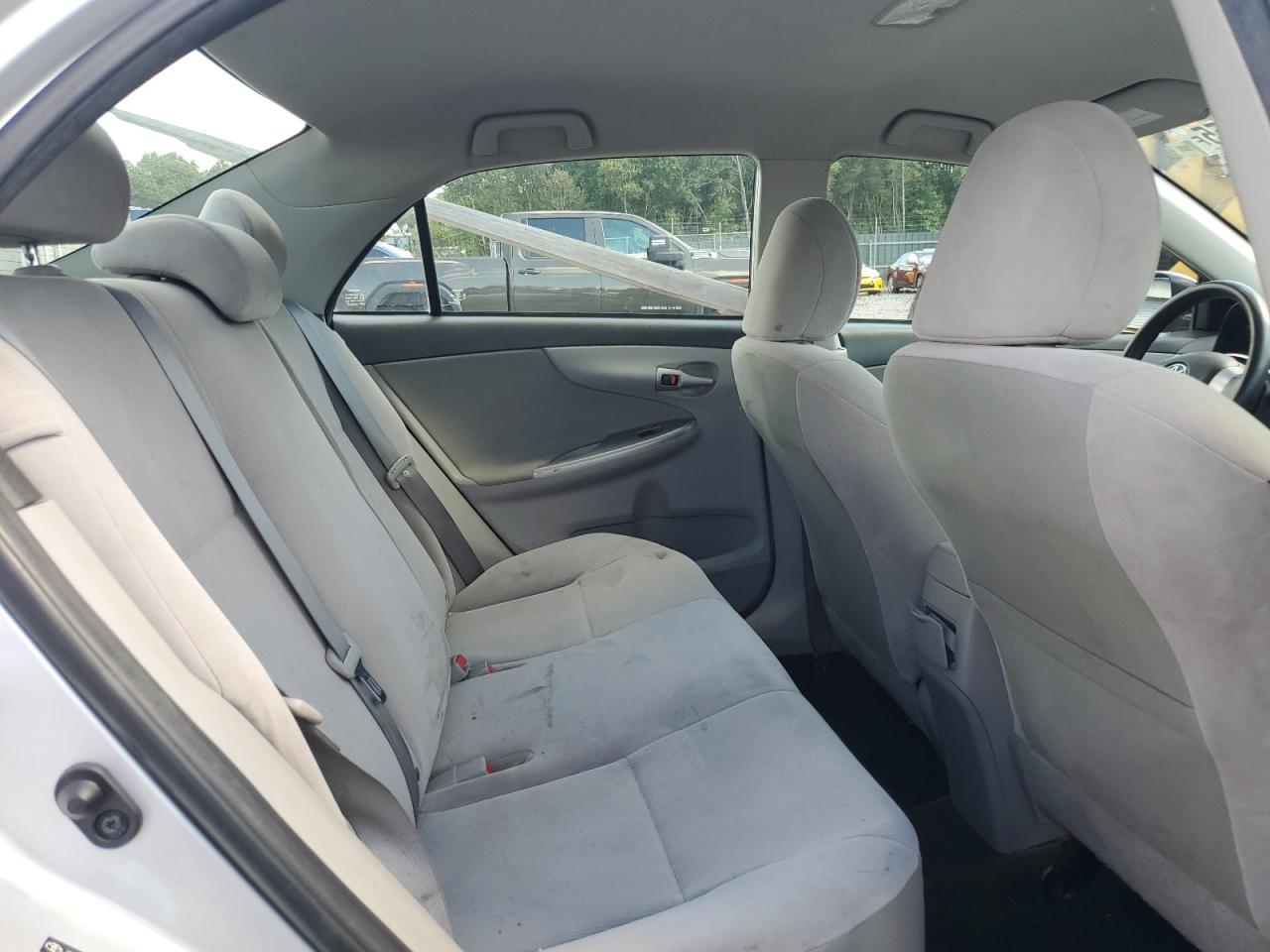 2011 Toyota Corolla Base VIN: JTDBU4EE5B9132663 Lot: 70478455