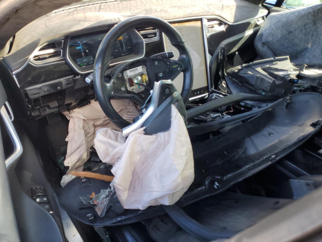 2015 Tesla Model S VIN: 5YJSA1E25FF118349 Lot: 70385525