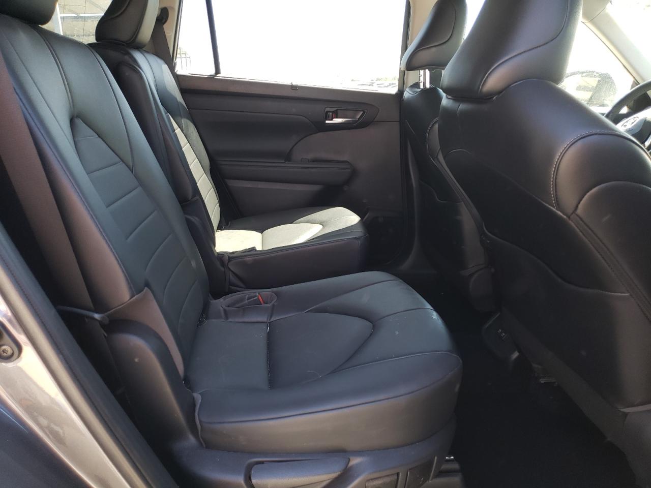2021 Toyota Highlander Xle VIN: 5TDGZRBH6MS558966 Lot: 67789465