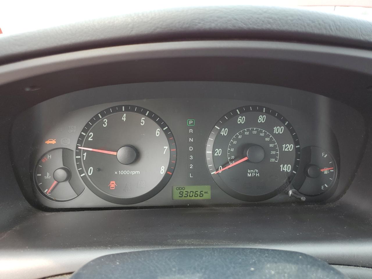 2005 Hyundai Elantra Gls VIN: KMHDN46D05U984198 Lot: 67366335