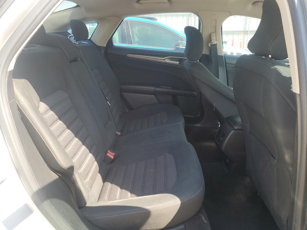 2017 Ford Fusion Se VIN: 3FA6P0H73HR109352 Lot: 68823175