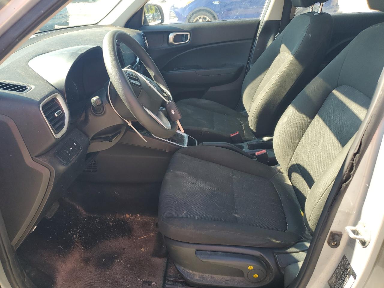 2022 Hyundai Venue Se VIN: KMHRB8A3XNU200579 Lot: 69833005