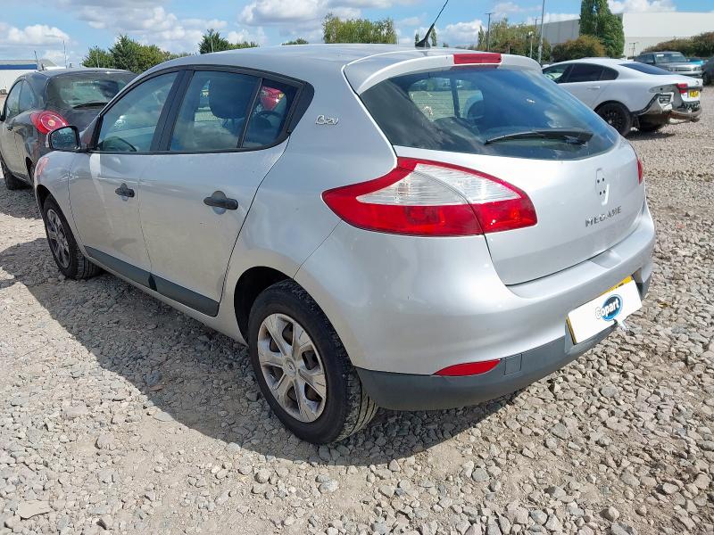 2011 RENAULT MEGANE BIZU