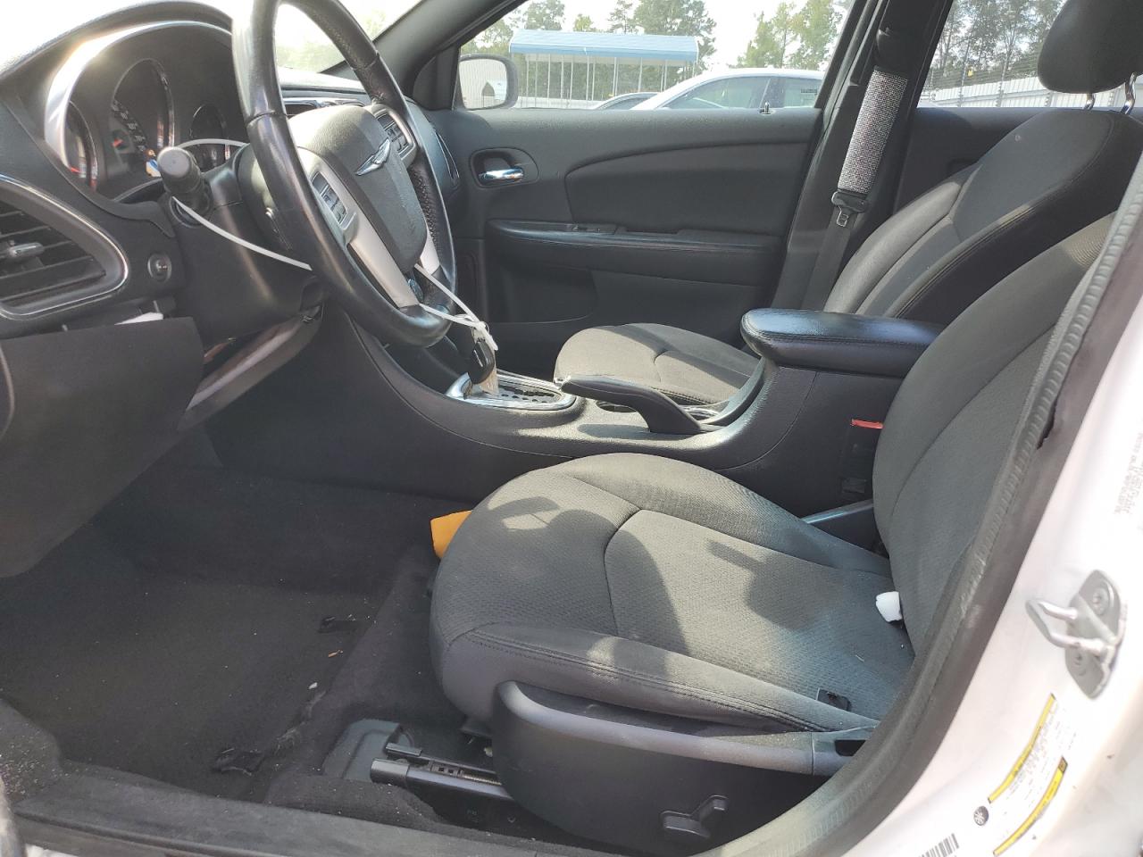 2014 Chrysler 200 Touring VIN: 1C3CCBBB0EN152793 Lot: 70583925