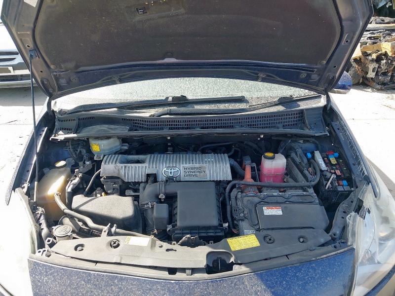 2013 TOYOTA PRIUS T3