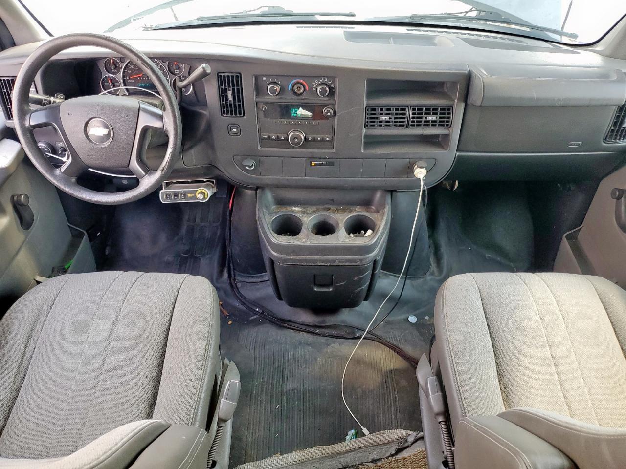 2010 Chevrolet Express G1500 VIN: 1GCUGADX5A1102156 Lot: 68382955