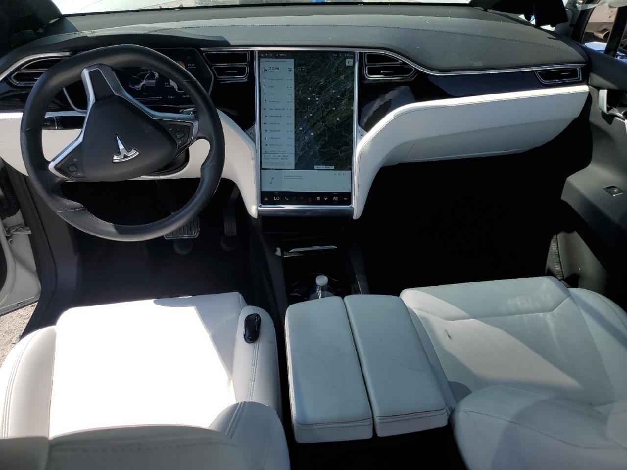 5YJXCBE28HF061119 2017 Tesla Model X