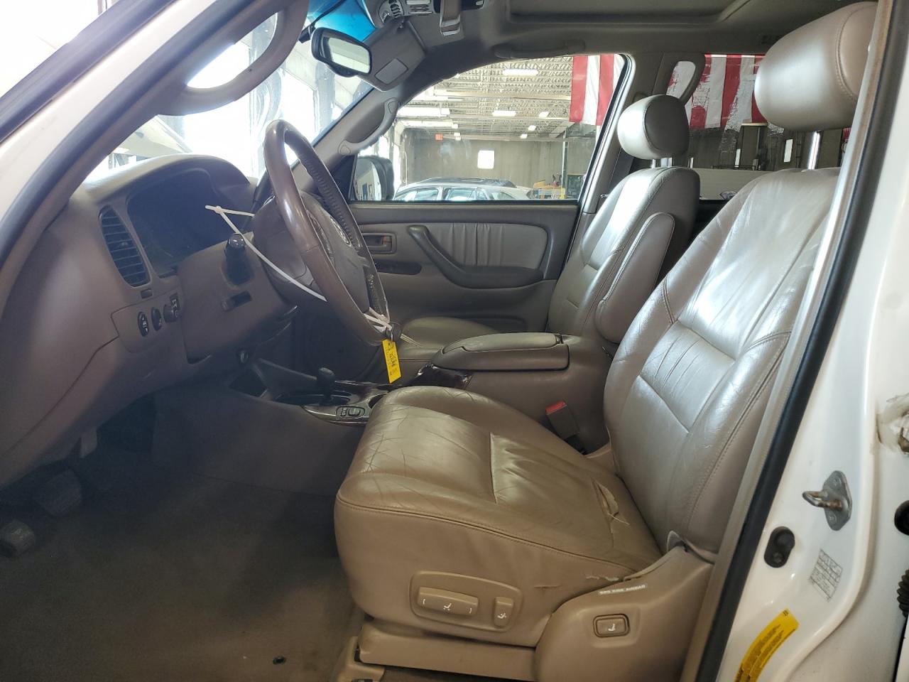 2004 Toyota Sequoia Limited VIN: 5TDBT48A24S205536 Lot: 68139255