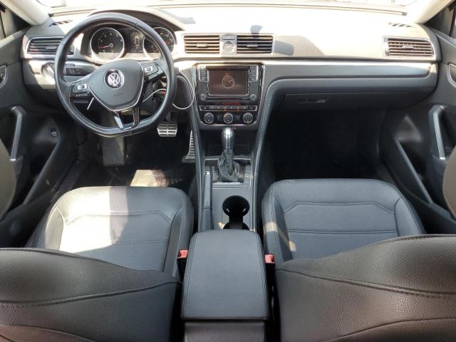  VOLKSWAGEN PASSAT 2017 Синий