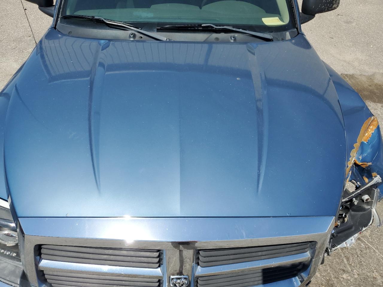 2005 Dodge Dakota Quad Slt VIN: 1D7HW48N15S214537 Lot: 70814875