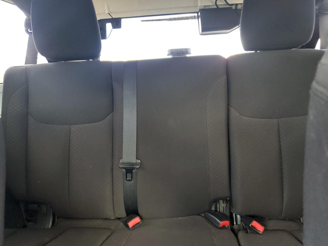 2015 Jeep Wrangler Unlimited Sport VIN: 1C4BJWDG7FL675156 Lot: 70003085