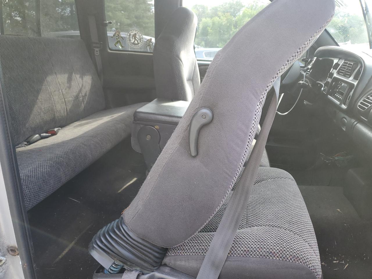 1998 Dodge Ram 1500 VIN: 3B7HC12ZXWG105029 Lot: 70489875