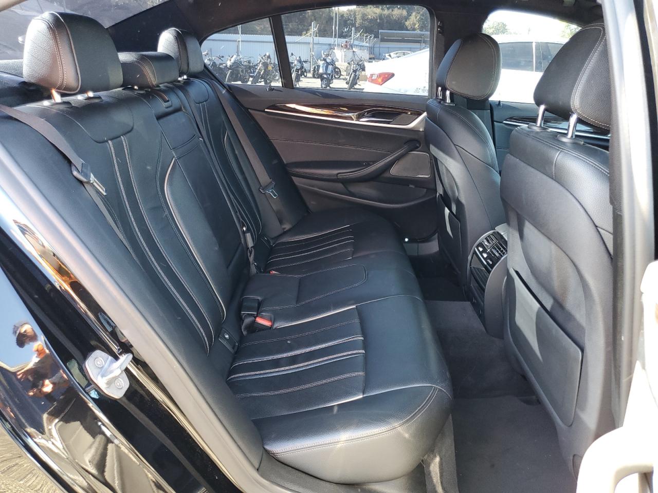 2018 BMW 530E VIN: WBAJA9C53JB250784 Lot: 69786035