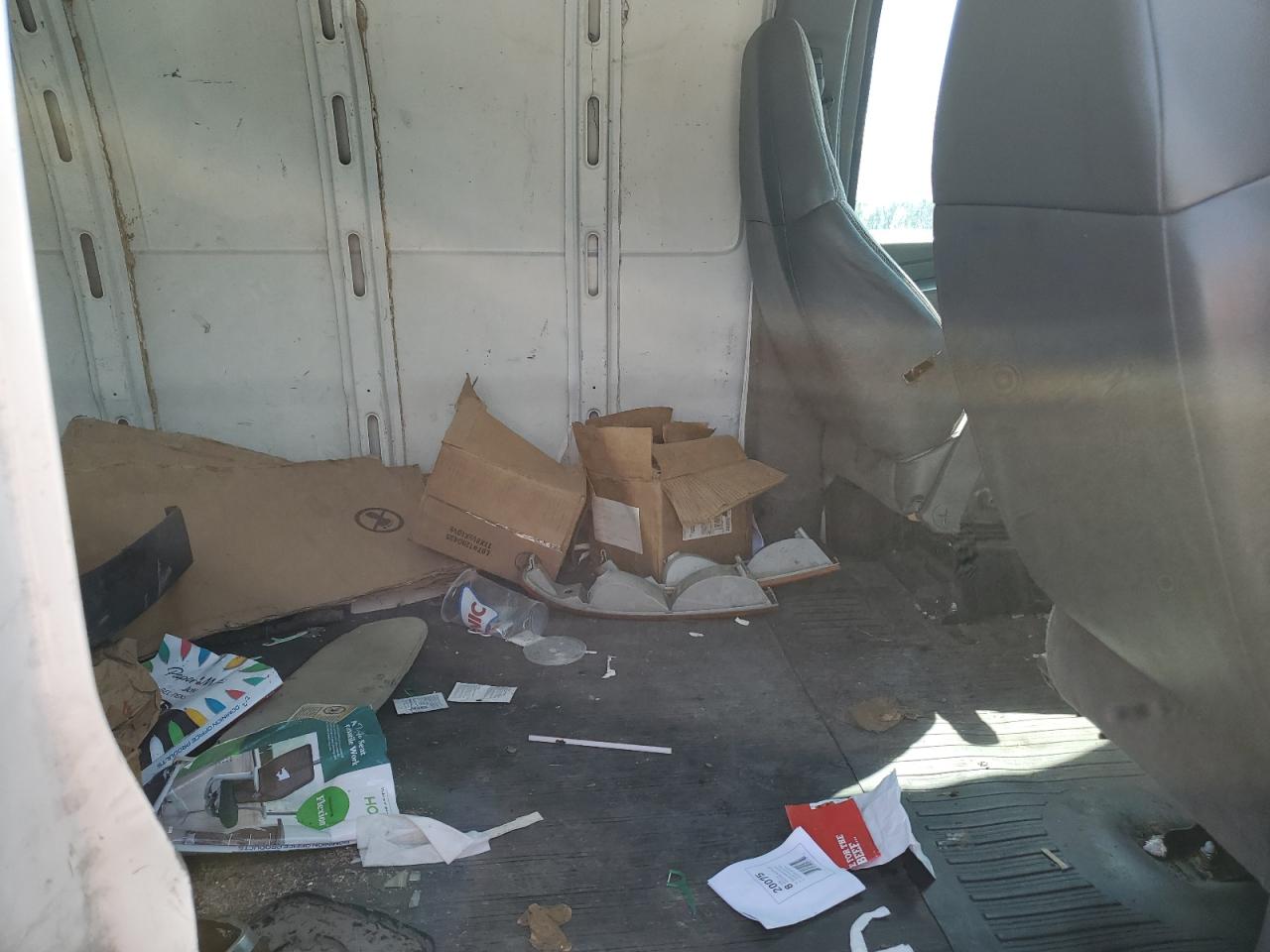 2006 Chevrolet Express Cargo | Car VIN: 1GCGG25V161149031 Lot: 68018795