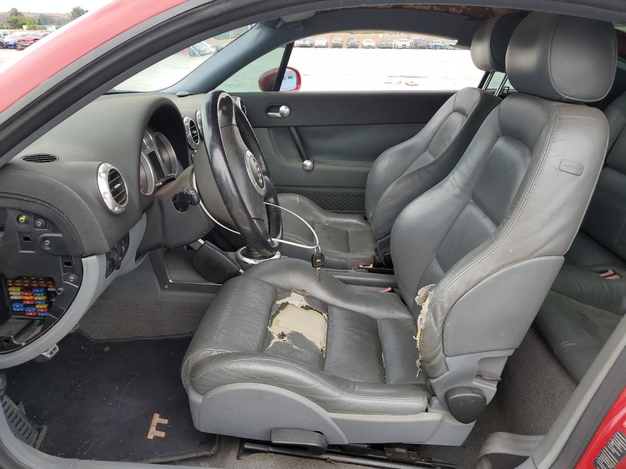 2001 Audi Tt Quattro VIN: TRUWX28NX11044137 Lot: 70137525