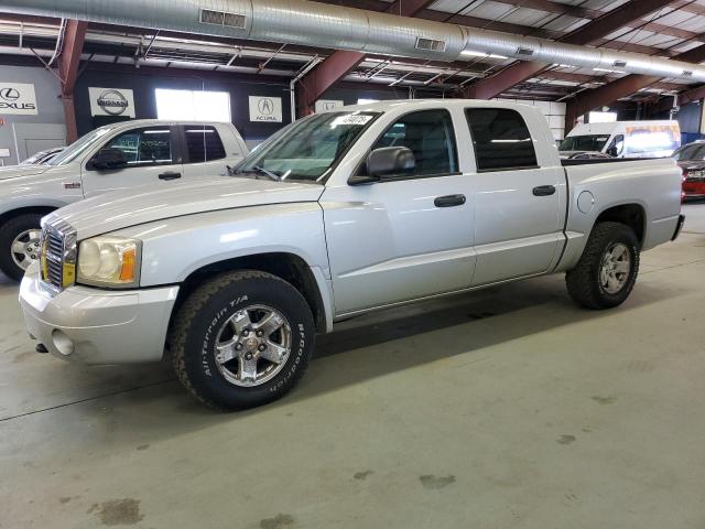 2006 DODGE DAKOTA QUAD SLT   à vendre chez Copart CT - HARTFORD SPRINGFIELD