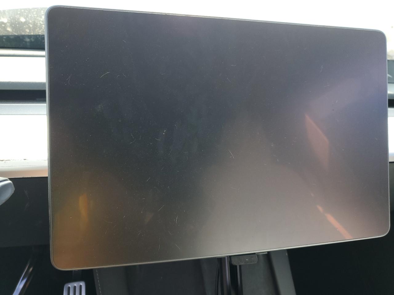 2023 Tesla Model Y VIN: 7SAYGDEF1PF915490 Lot: 70274525