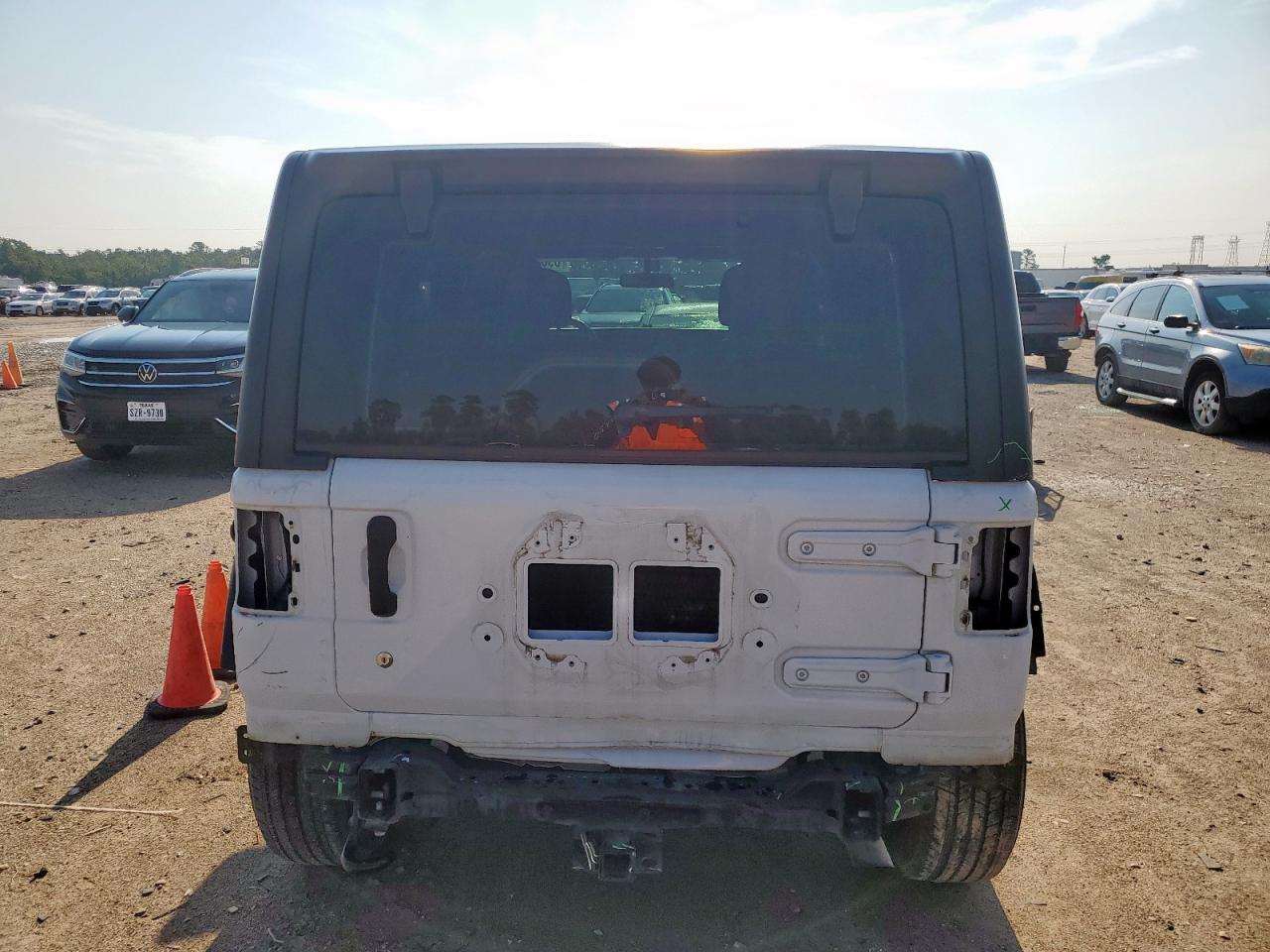 2019 Jeep Wrangler Unlimited Sport VIN: 1C4HJXDG8KW648492 Lot: 69660505