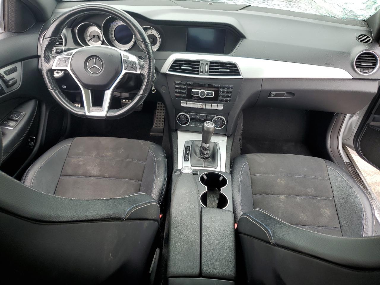 2015 Mercedes-Benz C 250 VIN: WDDGJ4HB7FG419073 Lot: 70537265