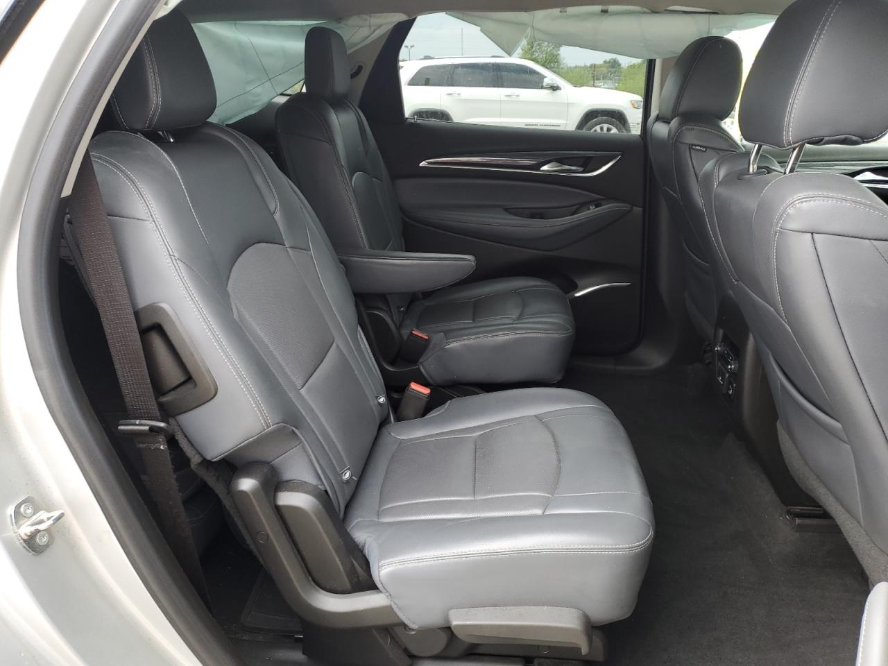 2018 Buick Enclave Essence VIN: 5GAERBKW2JJ198571 Lot: 70597905