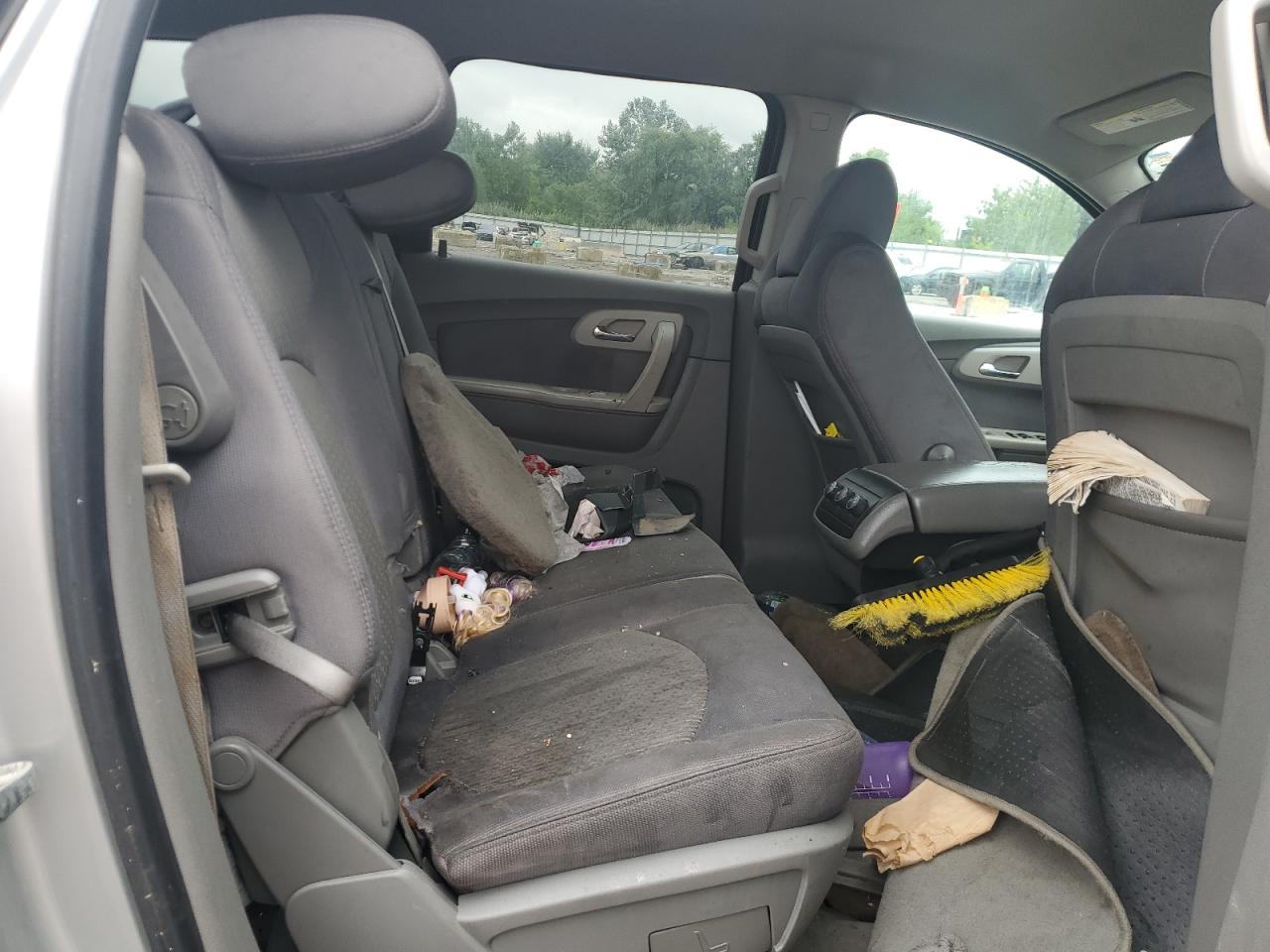 2011 Chevrolet Traverse Ls VIN: 1GNKRFED5BJ374167 Lot: 69606665