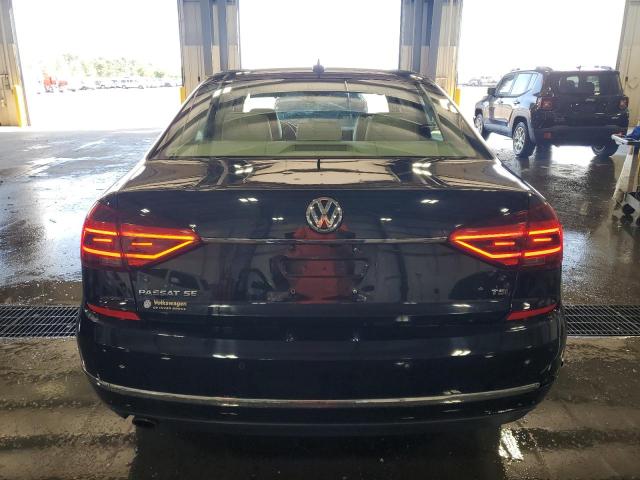  VOLKSWAGEN PASSAT 2017 Черный