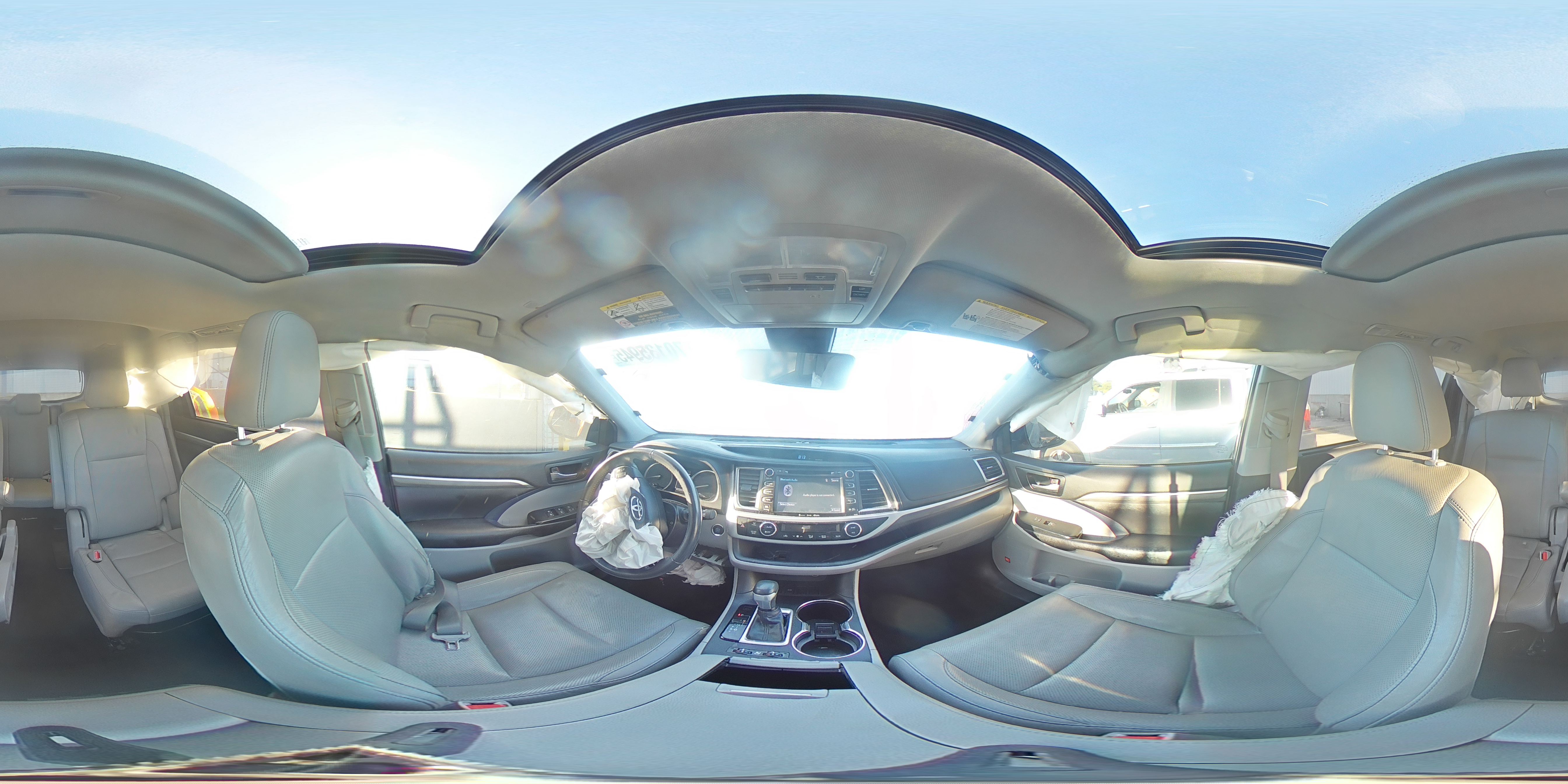 2019 Toyota Highlander Limited VIN: 5TDYZRFHXKS353856 Lot: 70135945