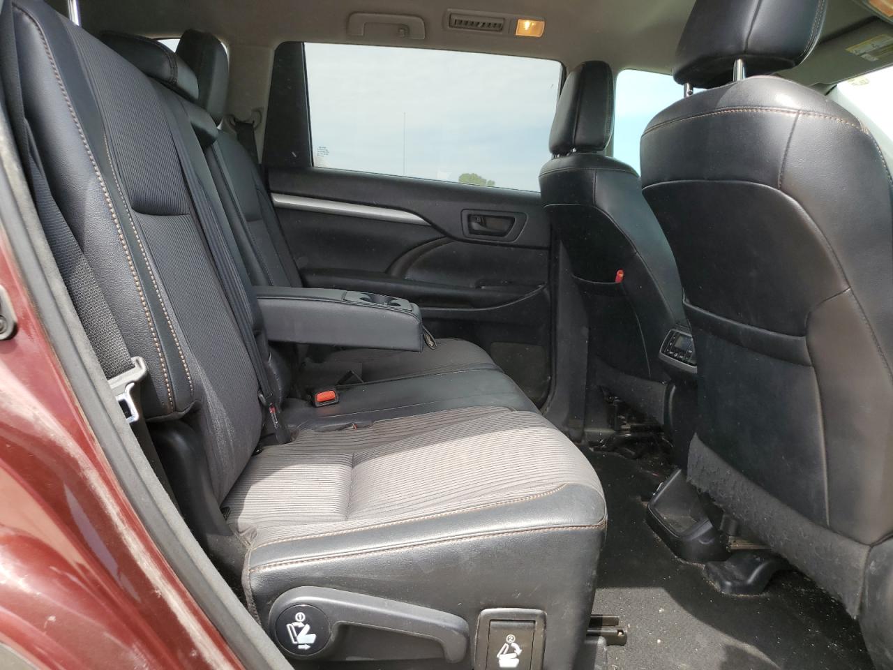 2017 Toyota Highlander Le VIN: 5TDZZRFH2HS205097 Lot: 68125335