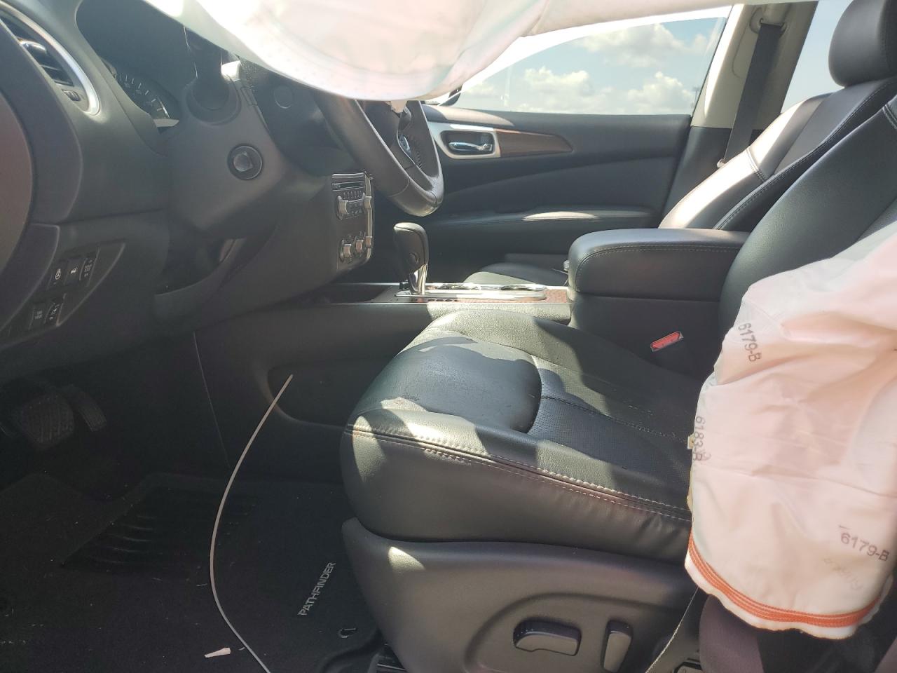 2017 Nissan Pathfinder S VIN: 5N1DR2MN7HC623873 Lot: 70936605