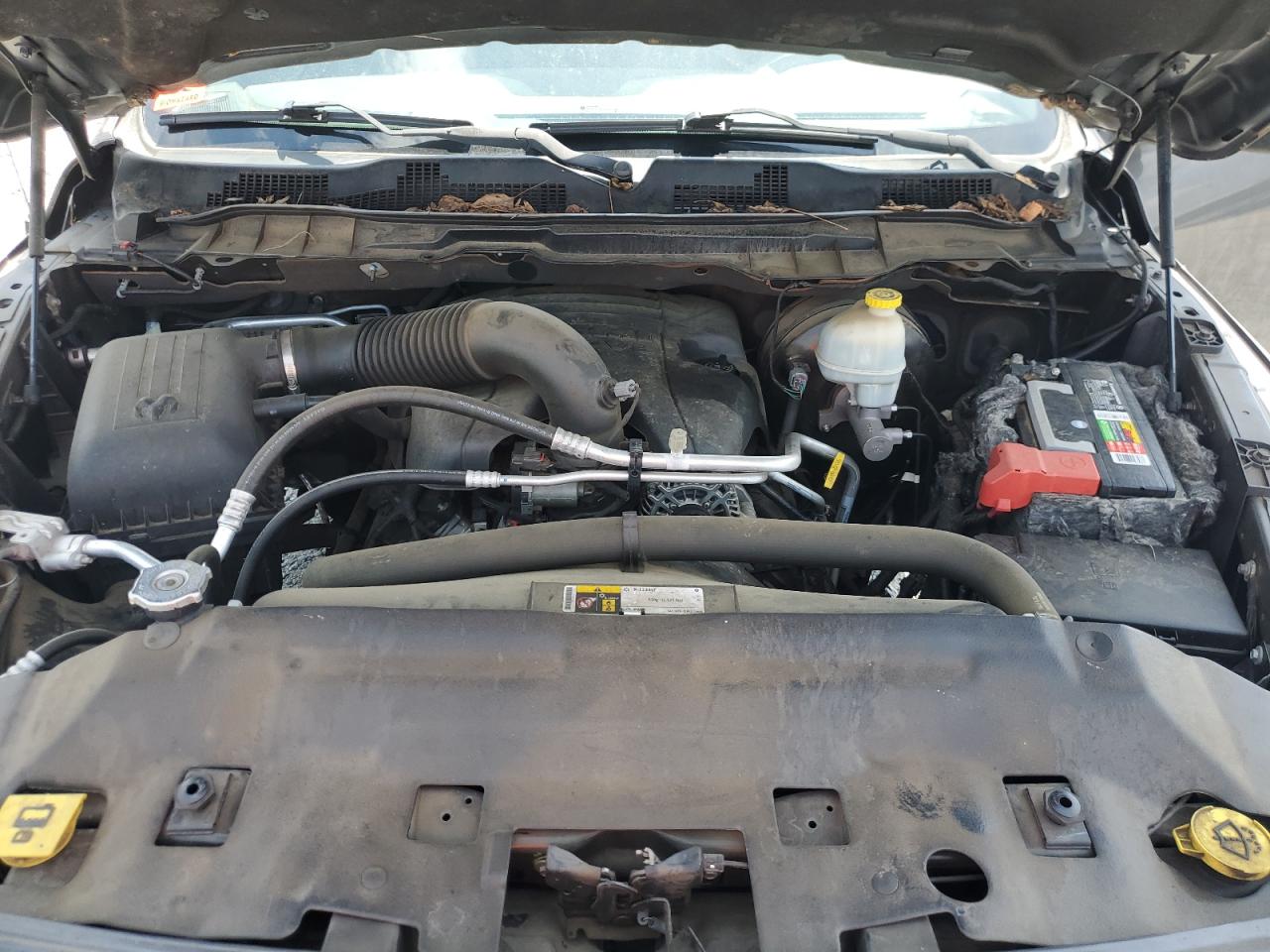 2015 Ram 1500 St VIN: 3C6JR6ATXFG698733 Lot: 70468405