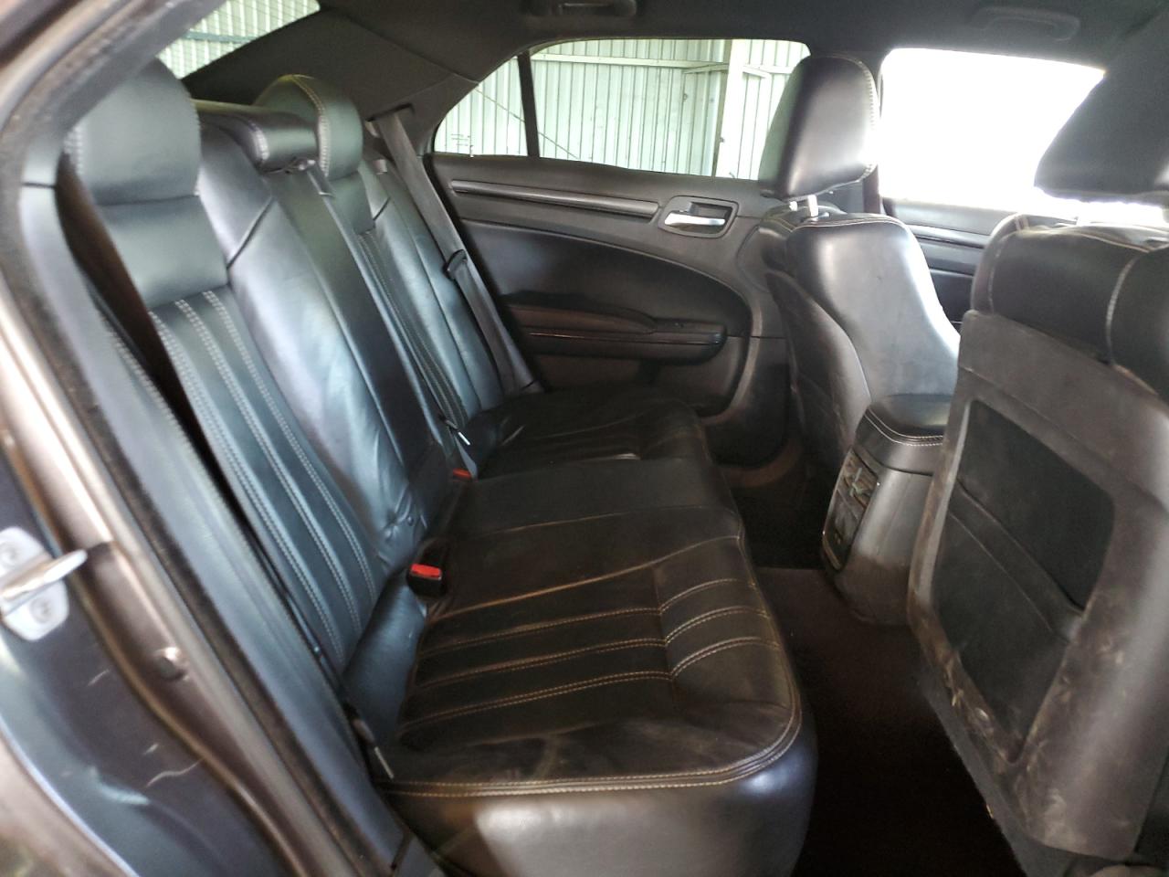 2016 Chrysler 300 S VIN: 2C3CCABG4GH233829 Lot: 70194295