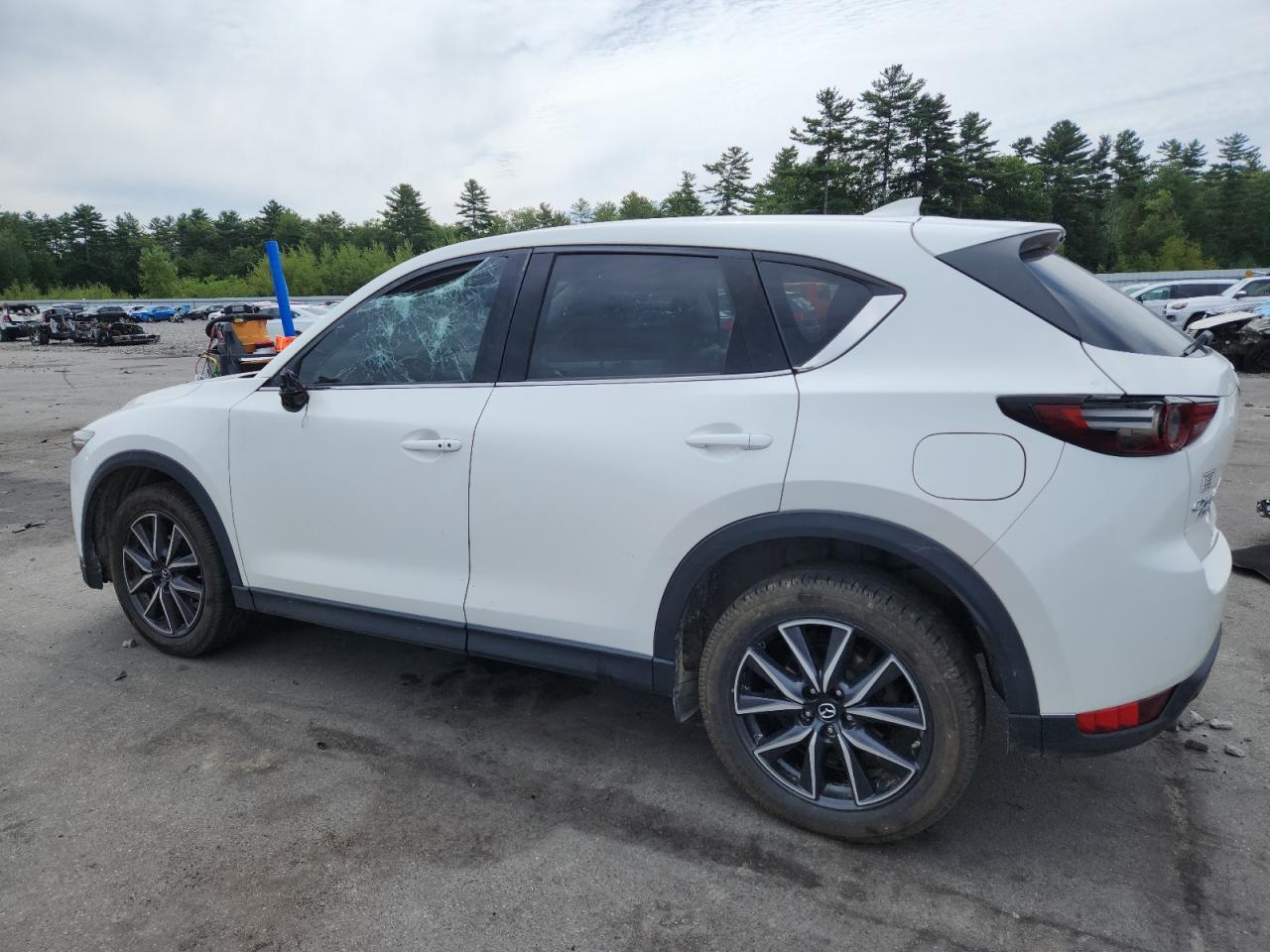 2017 Mazda Cx-5 Grand Touring JM3KFBDL9H0187491 photo #3
