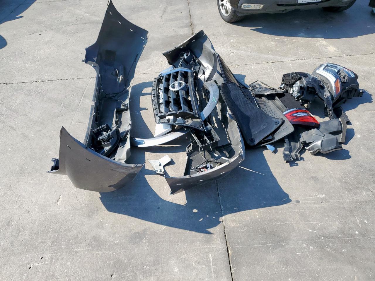 2023 Nissan Armada Platinum VIN: JN8AY2DA8P9405335 Lot: 68446375