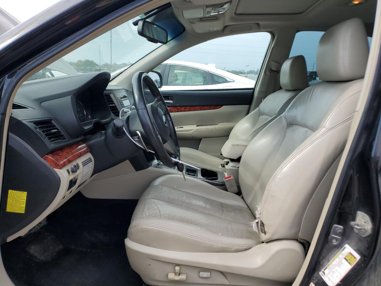 2010 Subaru Legacy 2.5I Limited VIN: 4S3BMBK61A3221553 Lot: 67887585