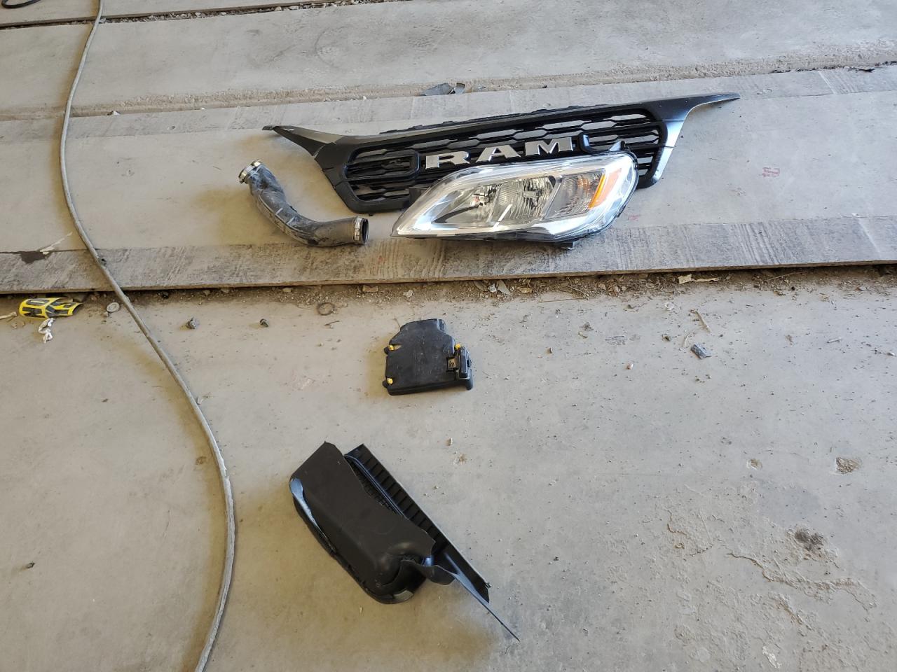 2024 Ram Promaster 2500 2500 High VIN: 3C6LRVDG5RE106186 Lot: 70260955