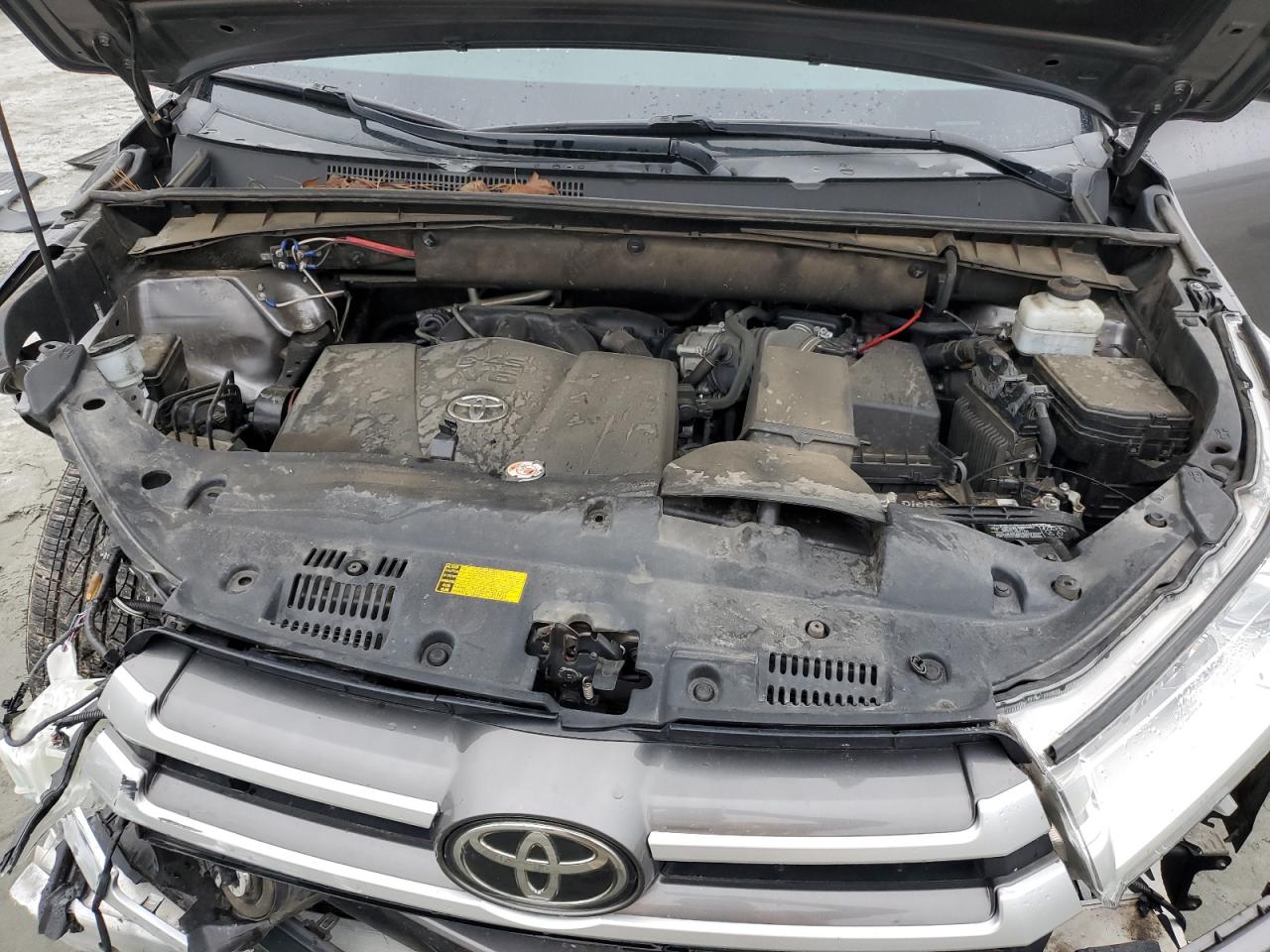 2019 Toyota Highlander Se VIN: 5TDKZRFH1KS565485 Lot: 68022545