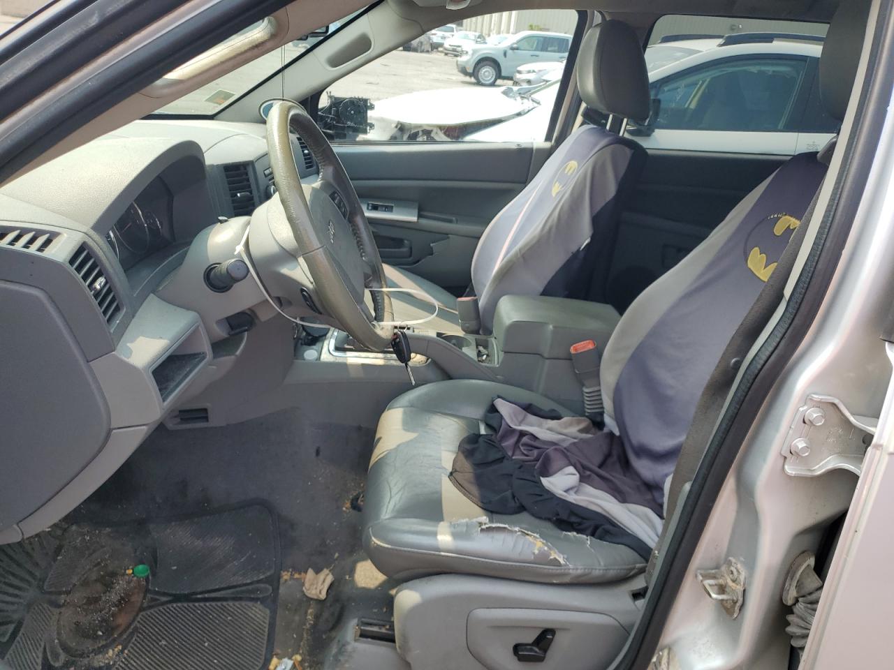 2007 Jeep Grand Cherokee Laredo VIN: 1J8GR48K27C551615 Lot: 67226925