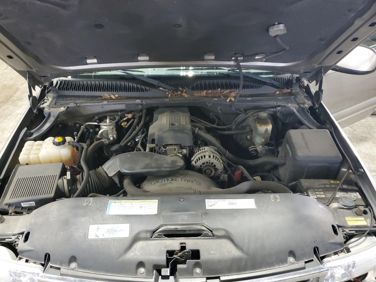 2000 Chevrolet Suburban K1500 VIN: 3GNFK16T9YG187961 Lot: 70686795