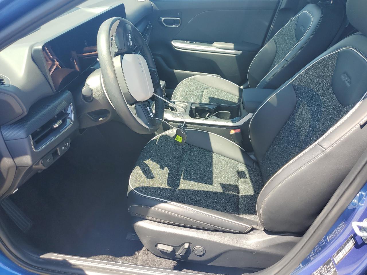 2025 Kia K4 Gt Line VIN: 3KPFW4DEXSE151976 Lot: 70730885