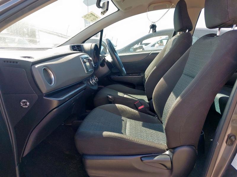 2011 TOYOTA YARIS TR