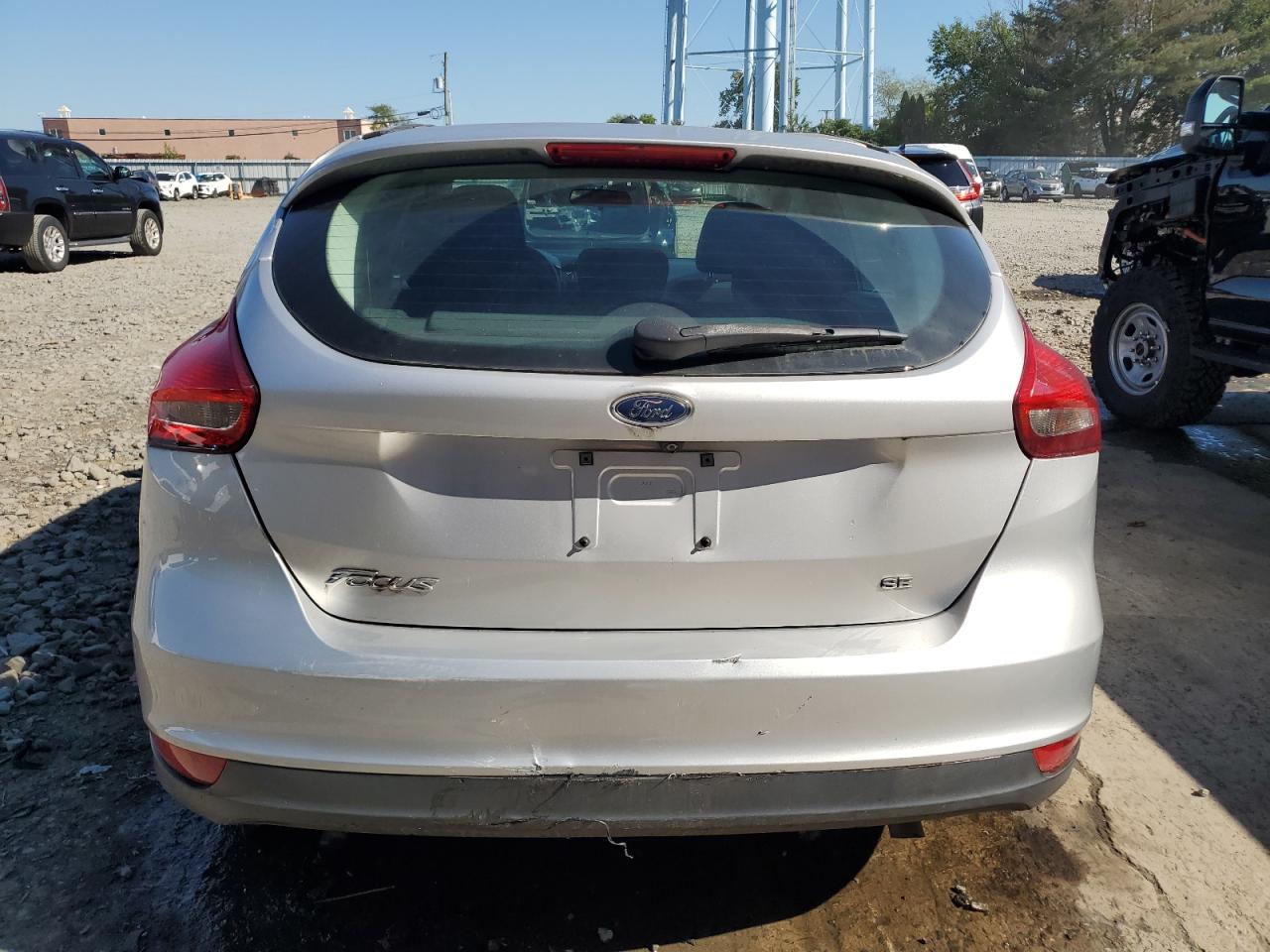 2016 Ford Focus Se VIN: 1FADP3K22GL255423 Lot: 70227205