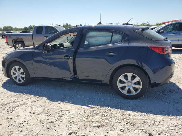  MAZDA 3 2016 Синий