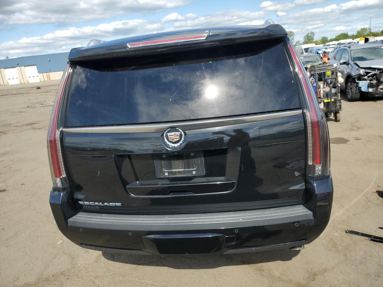 2015 Cadillac Escalade Premium VIN: 1GYS4CKJ0FR235033 Lot: 70702655