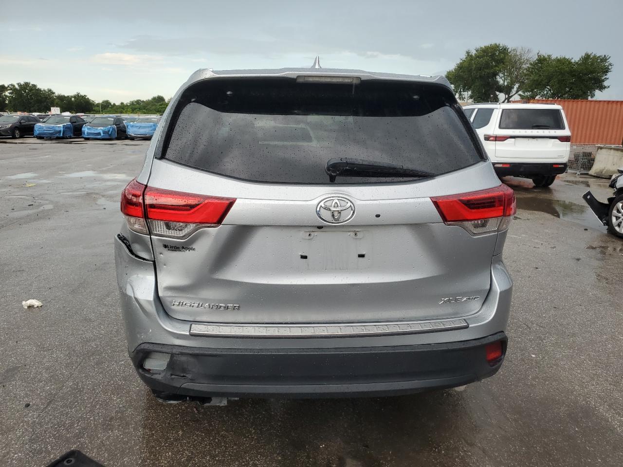2017 Toyota Highlander Se VIN: 5TDJZRFH4HS509500 Lot: 85084615