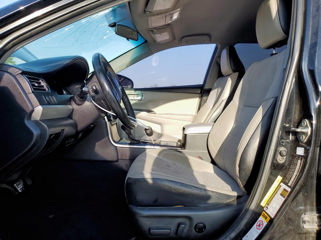 2016 Toyota Camry Le VIN: 4T1BF1FKXGU259390 Lot: 70204595