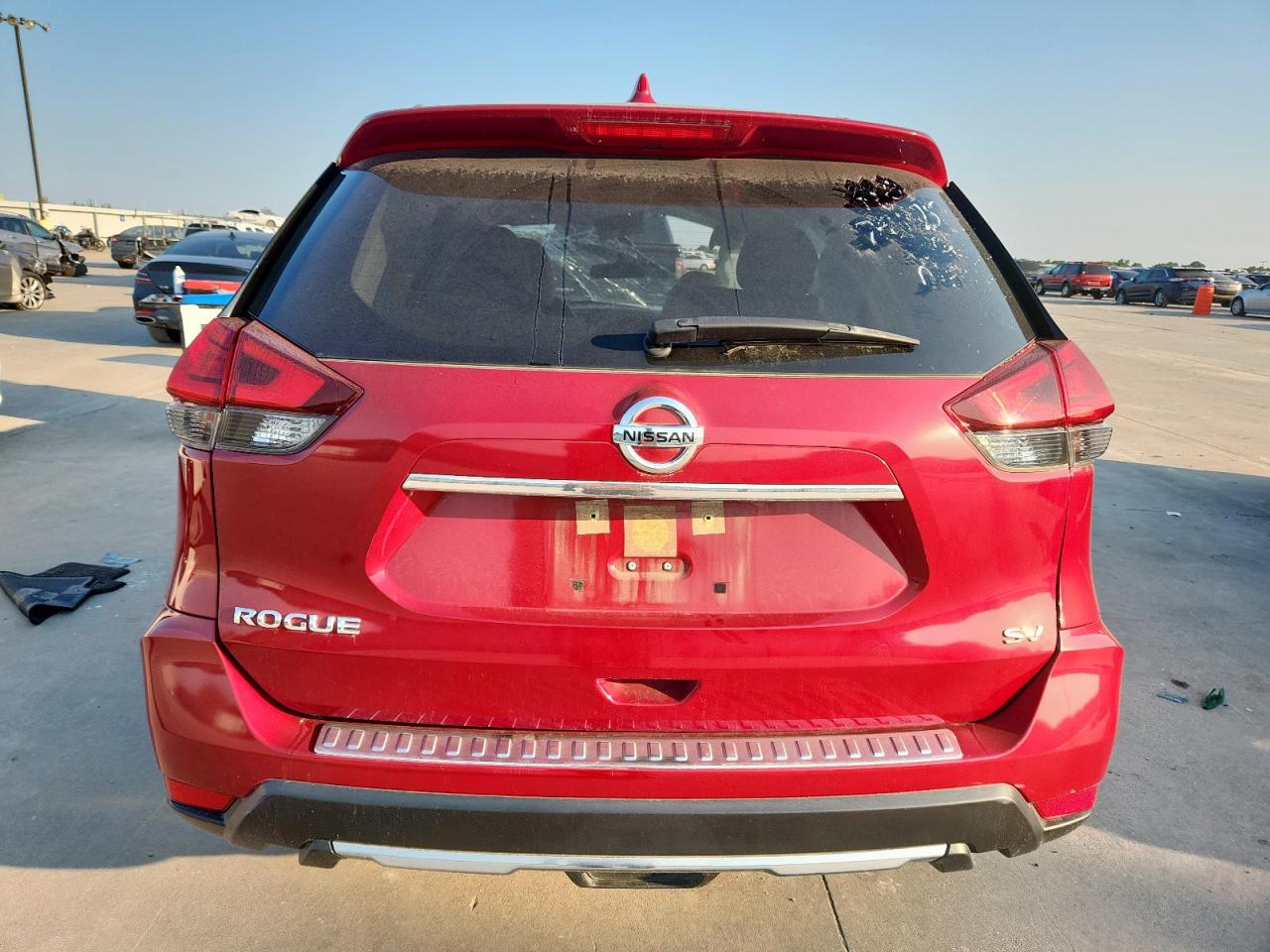 2017 Nissan Rogue S VIN: JN8AT2MT4HW397589 Lot: 68106455