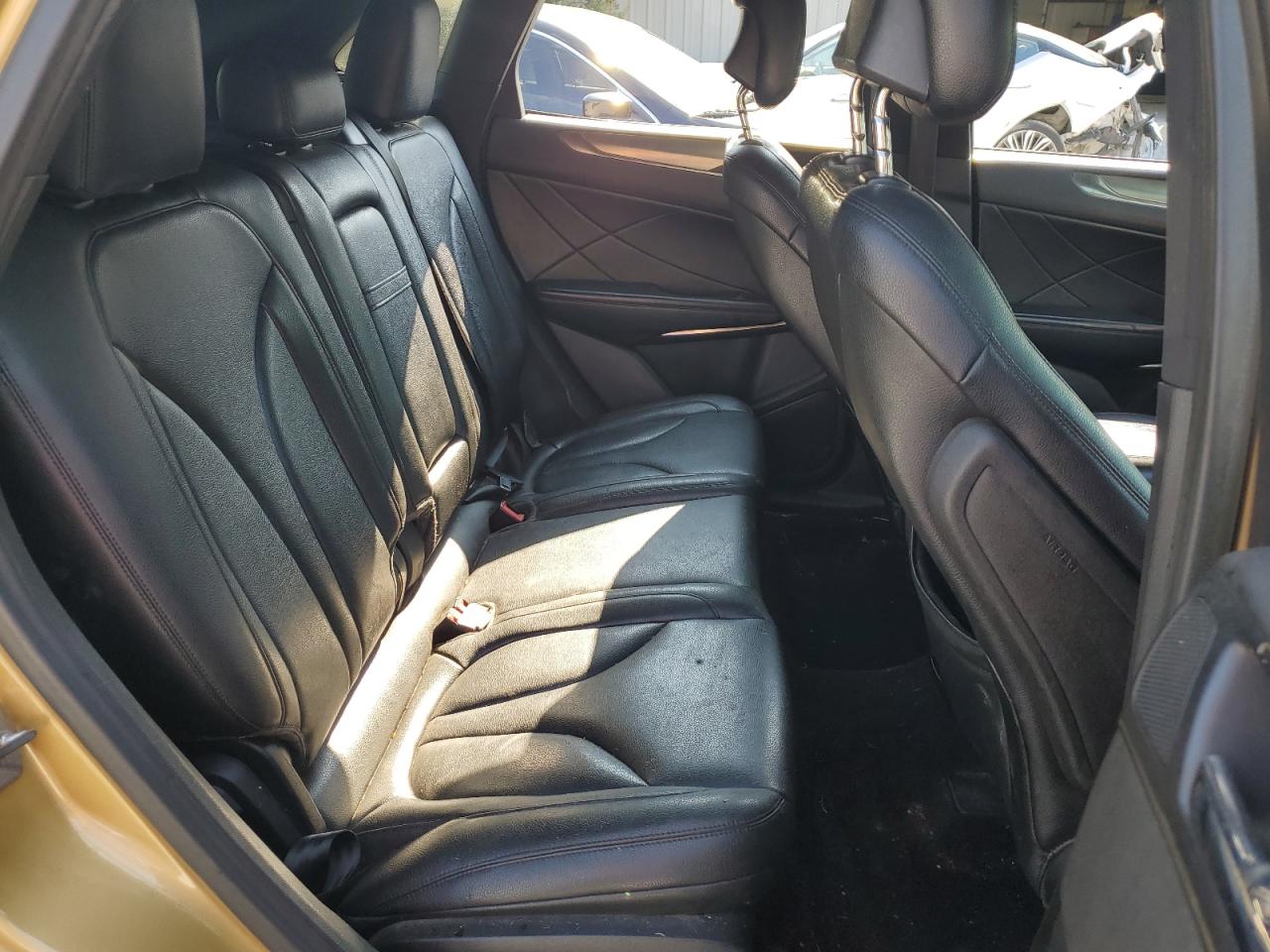 2015 Lincoln Mkc VIN: 5LMCJ2A98FUJ00537 Lot: 68067465