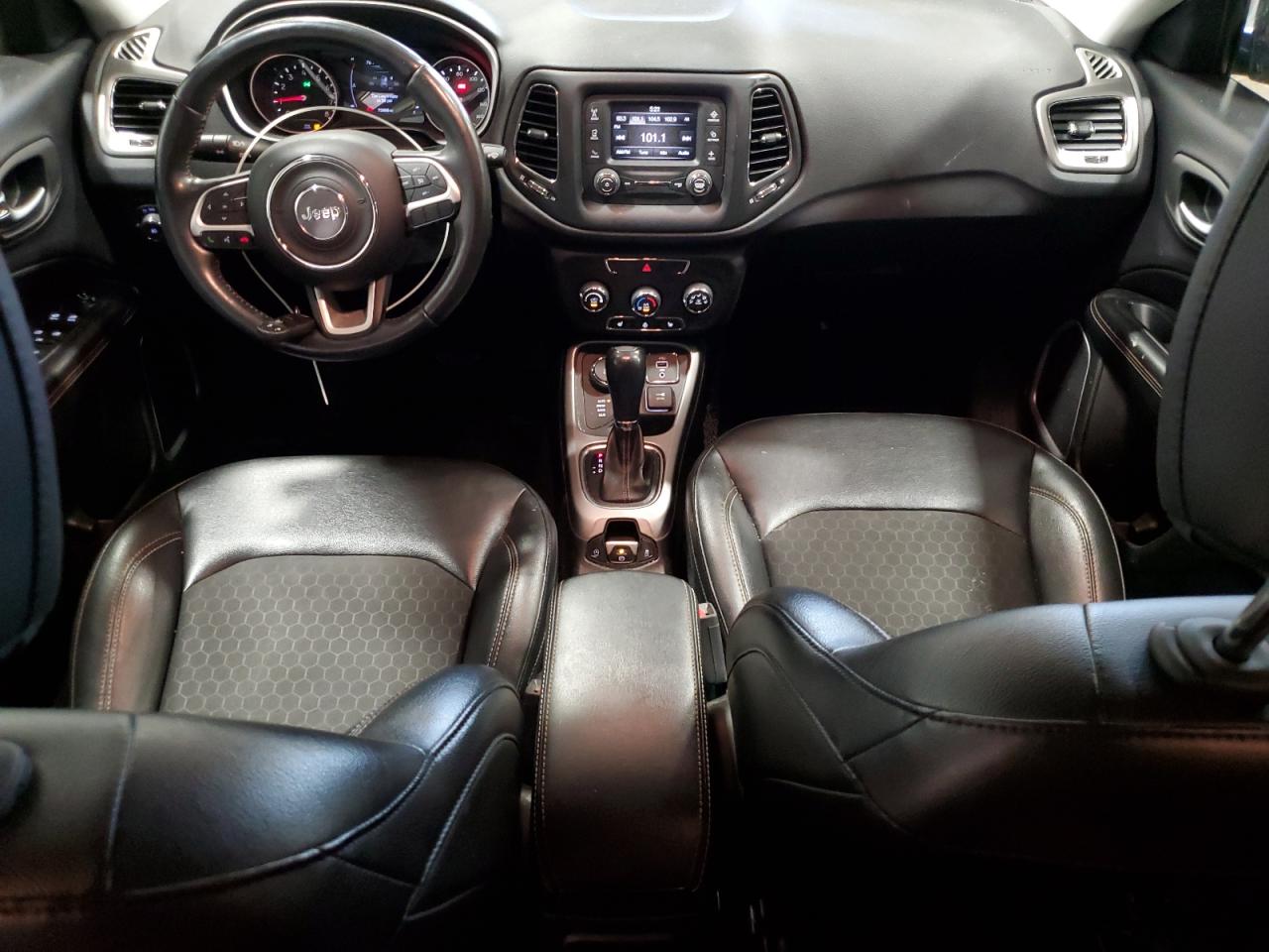 2018 Jeep Compass Latitude VIN: 3C4NJDBB4JT409891 Lot: 67510495