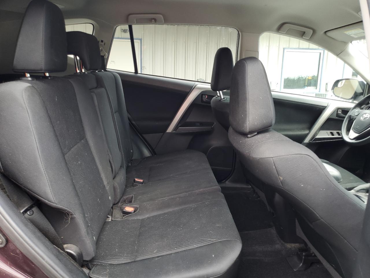 2018 Toyota Rav4 Le VIN: 2T3BFREV0JW731265 Lot: 68126955